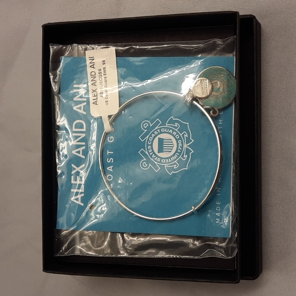 NWT, Alex and Ani U.S. Coast Guard Bangle Bracelet - Picture 6 of 8